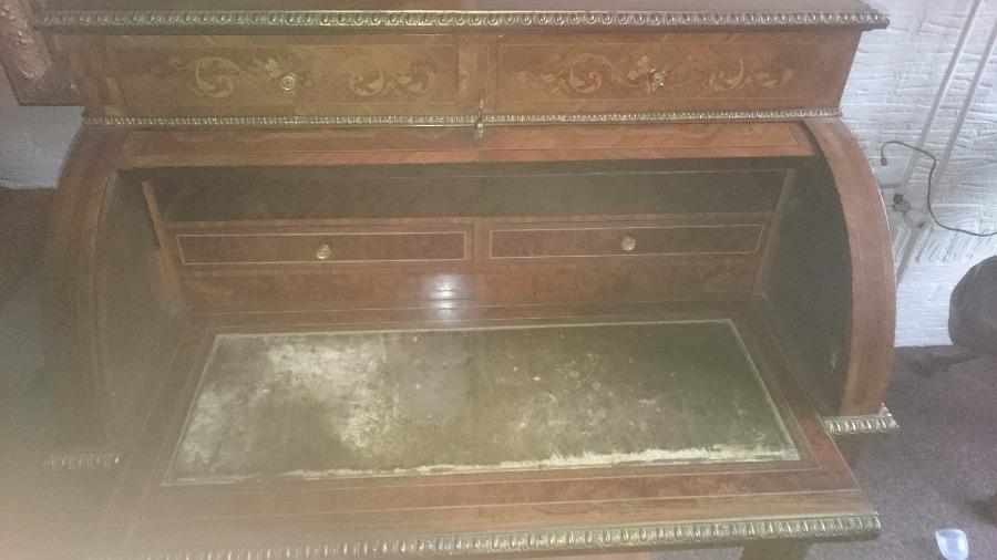 Nice inlaid secretair 